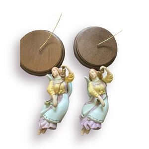 Hallmark Classical Angel Porcelain Hanging‎ Angel Set of 2 with Platforms 1984